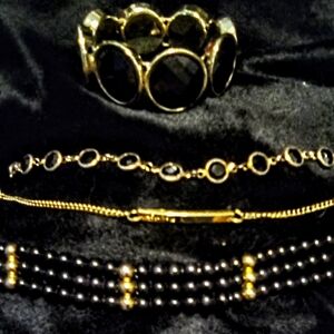 Elegant Gold and Black Jewelry Set